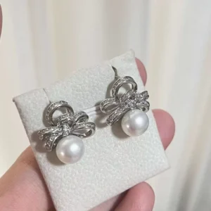 RENSINO Anti Allergy Stud Earrings Ribbon Design Freshwater Pearl AAAA Grade White S925 Silver Plated Cute Style for Women 8.5 9MM
