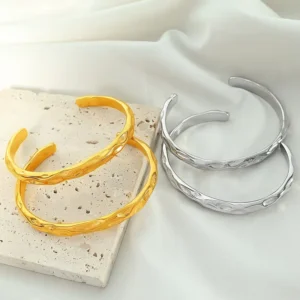 RENSINO Anti rust Irregular Hammered Texture Bangle Minimalist Retro Titanium Steel Jewelry for Antique Shop Stroll