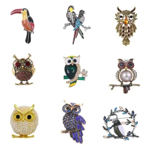 RENSINO Corsage Elegant Owl Brooch Pins Rhinestone Embedded with Gold Plated Diamond Crystal Zinc Alloy Elegant Gold Plating
