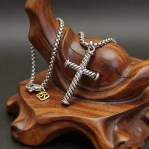 RENSINO Cross Unique Necklace Set with Zircon Metal Chain Niche High end Neck Chain Sweater Chain