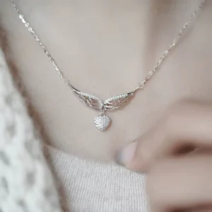 RENSINO Dainty Wings Design Heart Shaped Cubic Zirconia Pendant Necklaces for Women Wedding Engagement Fashion Jewelry Necklaces