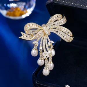 RENSINO Design Sense Luxury Heavy Industry Light Bow Brooch Copper Plating Natural Freshwater Pearl Corsage Coat
