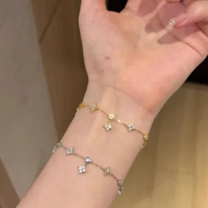 RENSINO Dropshipping 925 Sterling Silver Clover Charm with Gold Plating Fashion Jewelry for Women Featuring Zircon Accents for Bracelets