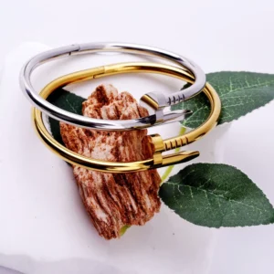 RENSINO European American Fashion All Match Women’s Titanium Steel Waterproof Fadeless Light Luxury Gloss Love Heart Shaped Nail