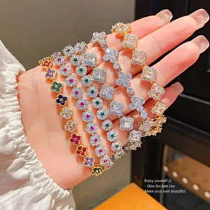RENSINO Exquisite Zircon Flower Brass Bracelet Suitable for Daily Travel and Fashion Jewelry Gift