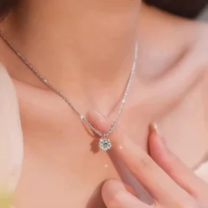 RENSINO FY PL226 S925 Silver Sparkling Zircon Necklace Light Luxury Flash Solitaire Clavicle Chain Baby’s Breath Neck Ornament