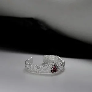 RENSINO Fashion Jewelry 925 Sterling Silver Niche Design Texture Broken Love Ring Female Ins Cold Style Natural Ruby Ring