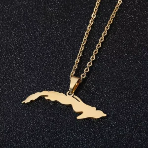 RENSINO Fashion Personality Republic of Cuba Map Pendant Necklace Silver Stainless Steel Jewelry Necklace Women