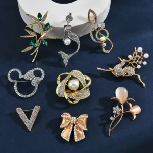 RENSINO Gold Silver Jewelry Metal Brooches for Clothes Fashion Brooch Classic Style Pearl Rhinestone Flower Pearl Brooch Pins