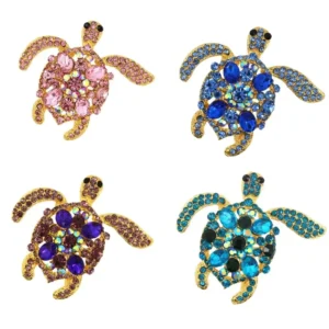 RENSINO Green Color Crystal Sea Turtle Brooches Rhinestone Brooch for Women Coat Garments Lady Gifts Elegant Breast Pin Fashion Jewelry