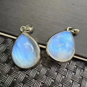 RENSINO Handmade Chakra Healing Crystal Natural Blue Moonstone 925 Sterling Silver Water Drop Pendant for Calm Mind and Relieve Tension
