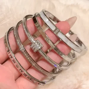 RENSINO High-grade Titanium Steel Diamond Inset Women’s Bracelet Fashion Couple Wedding Birthday Bracelet Jewelry Gift