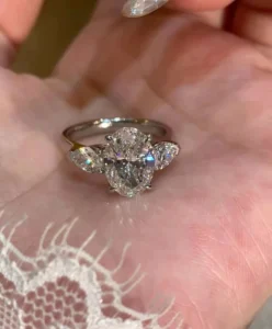 RENSINO IGI Certified Lab Grown Diamond Women’s Engagement Ring with 6 Side Stones VVS Clarity 18K Solid Gold Ring