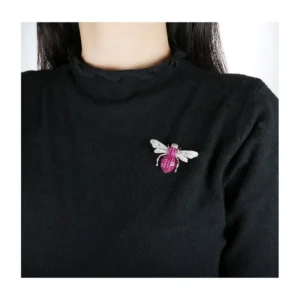 RENSINO Jewelry 925 Sterling Silver Brooch Business Etiquette Party Ruby 925 Silver Brooch Bee Shape Invisible Inlay Brooch