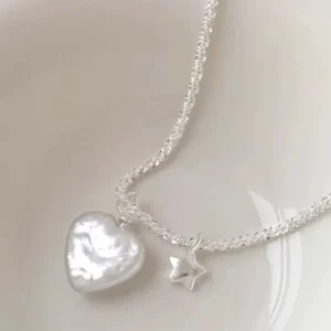 RENSINO LT 091 Korean Version Fine Pendant Necklace Heart Shape Silver Cold Wavy Sparkling Collarbone Chain