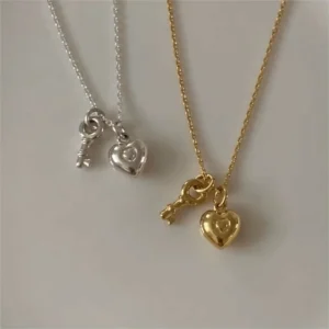 RENSINO LT 165 Elegant S925 Sterling Silver Heart Shaped Lock Key Necklace Korean Version Fashionable Sweet Female Collarbone Chain Gift