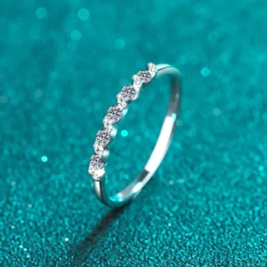 RENSINO Light Luxury 925 Sterling Silver Starry Sky Moissanite Zircon Ring Elegant Classic Proposal Ins Simulation for Women