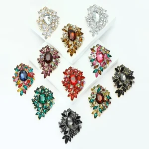 RENSINO Luxurious Creative Versatile Flower Shape Large Rhinestone Metal Brooch Badge for Brunch with Friends and Weekend Market
