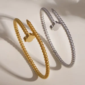 RENSINO Minimalist Heart Clover Bangle Bracelet 18K Gold Plated Stainless Steel Open Bracelet for Women