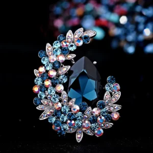 RENSINO Modern Antique Imitation Small Design Crystal Garland Brooch Attractive Corsage Pin Suit Accessories For Women Europe United