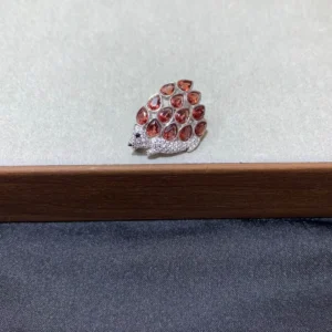 RENSINO Natural Garnet Brooch Pendant 925 Silver Inlaid Hedgehog Brooch Pendant