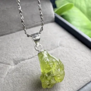 RENSINO Natural Peridot Raw Stone Pendant Rough Green Crystal Healing Gemstone Jewelry S925 Silver Chain for August Birthstone Gift