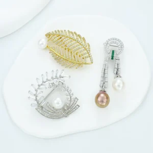 RENSINO New Arrival Trendy Fine Jewelry S925 Pin Brooch Elegant Plant Wings Butterfly Animal Flower Design with CZ Stones