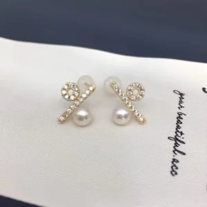 RENSINO Percent Sign Design Natural Freshwater Button Pearl Stud Earrings 5A Grade White Pearl Jewelry for Women Wear Gift