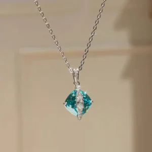 RENSINO S925 Silver Necklace Women’s 9 * 9mm Fat Square Paraiba Green Bottom Necklace Design Fashion Jewelry