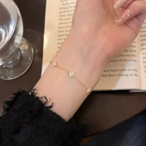RENSINO S925 Sterling Silver Four-Leaf Clover Charm Bracelet Handmade Jewelry Zircon European American Style Children