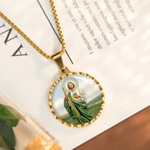 RENSINO Saint Jude Christian Pendant Necklace 28.5mm Sparkling 18K Gold Plated Stainless Steel Custom Catholic Medal Crystal