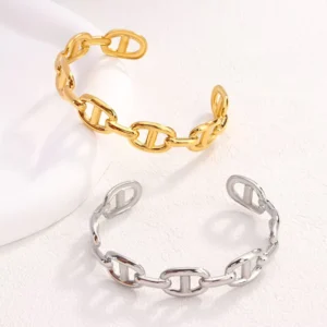 RENSINO Stainless Steel 18K Gold Fashion Double D Opening Light Luxury Bracelet