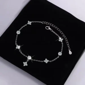 RENSINO Unisex Trendy 925 Sterling Silver Platinum Plated 2.4 Carat Bezel Set Moissanite Bracelet Lucky Four leaf Clover