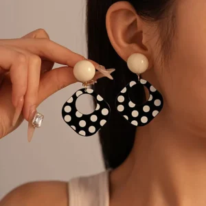 RENSINO Vintage Acrylic Black White Wave Dot Square Geometric Silver Pin Drop Earrings Fashion Simple Elegant High end Women