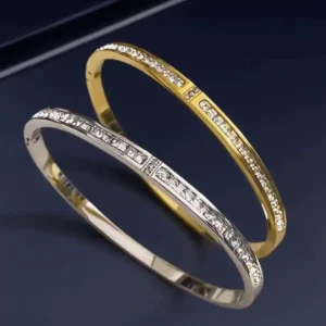 RENSINO Women’s Rose Gold Diamond Stainless Steel Bracelet Fashionable Charm Perfect Gift for Creativity